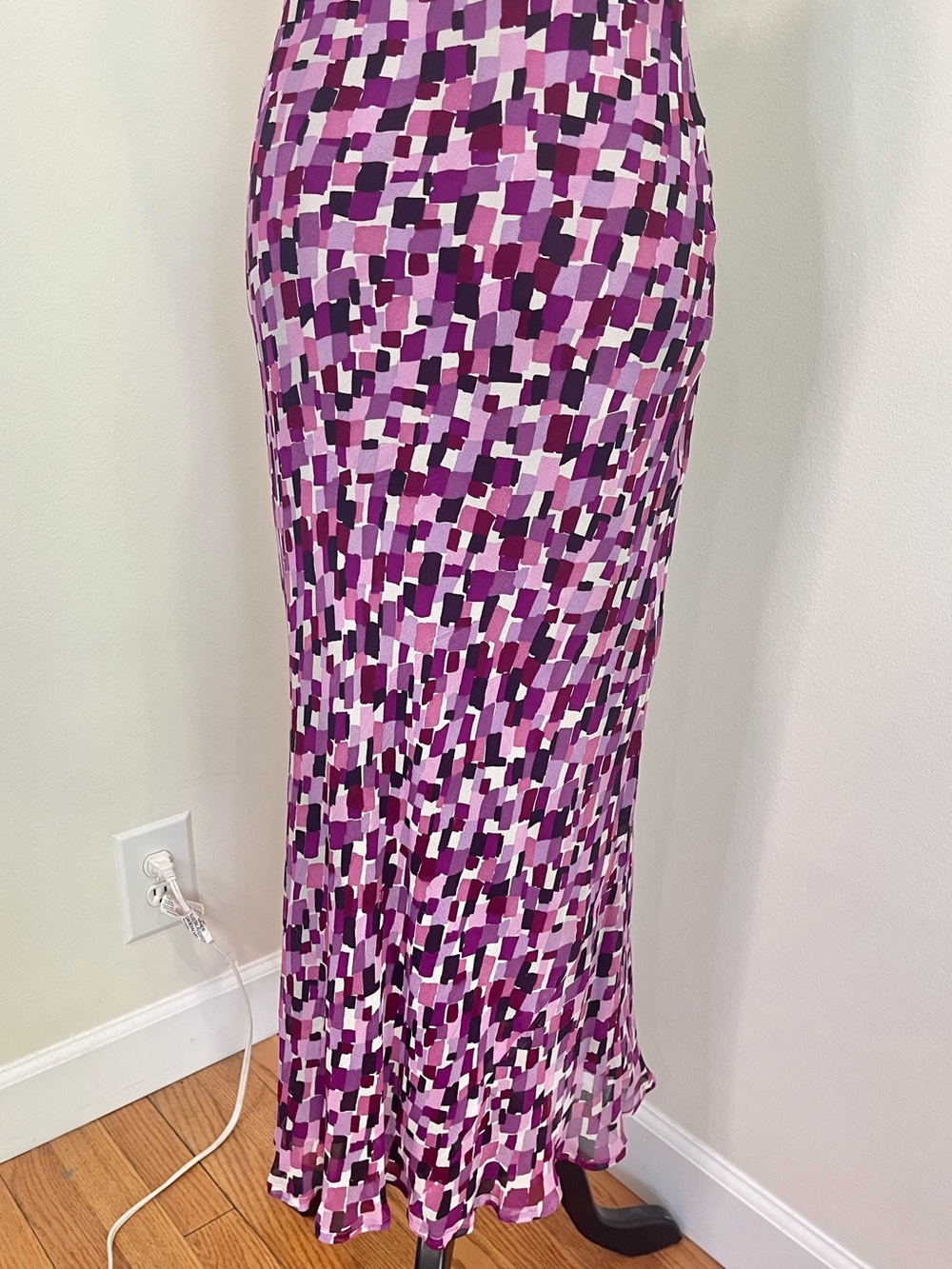 Karen Kane 100% Silk Bias Cut Stretch Maxi Dress Abstract Purple Size Small - Picture 7 of 16